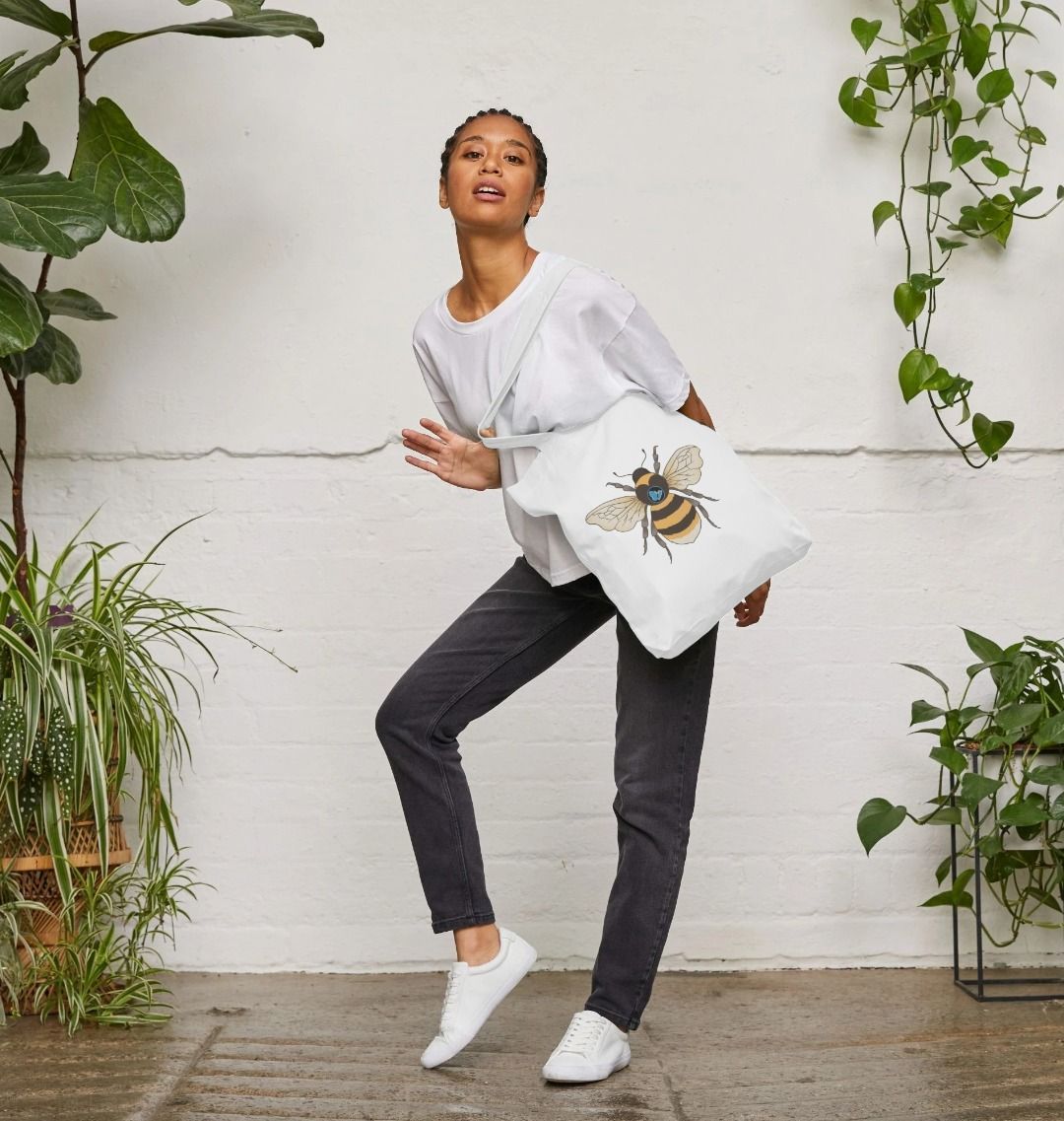 Bee Tote Bag
