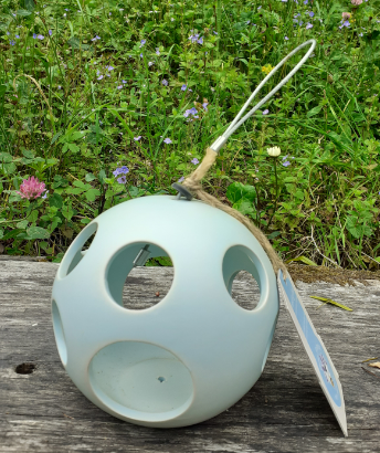 Porcelain Nesting Material Ball